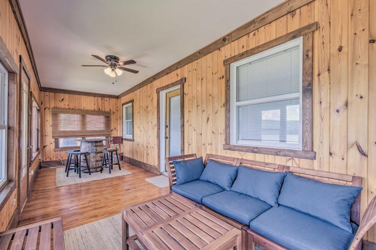 Watkins Glen Lakeview Cottage With Waterfall! エクステリア 写真